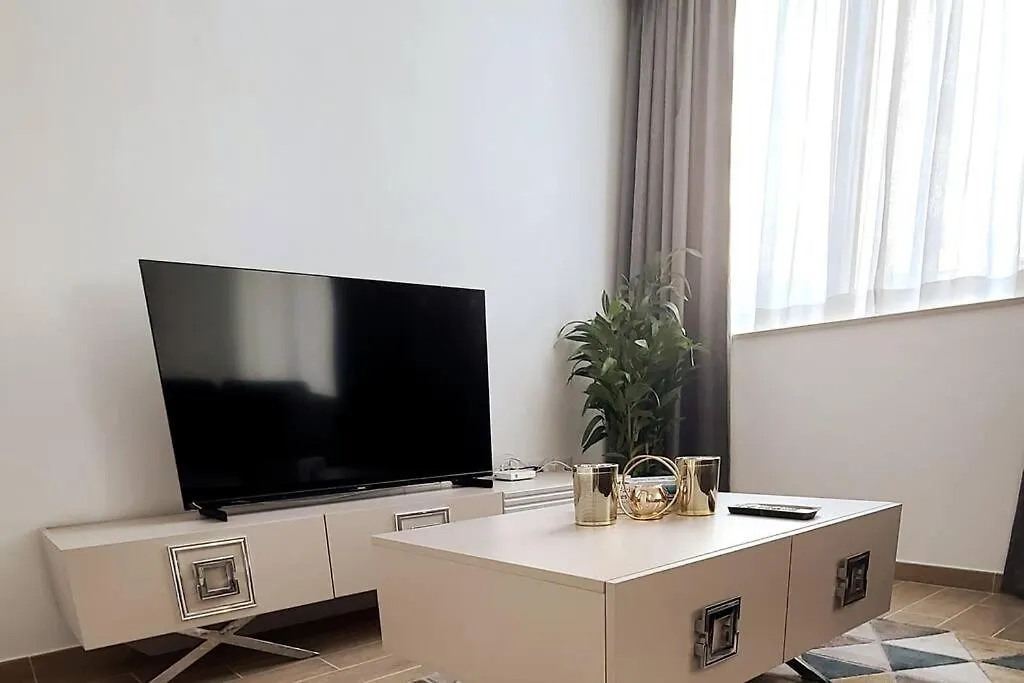 Luxury Apartment In Yas Island Abu Dhabi 0*,